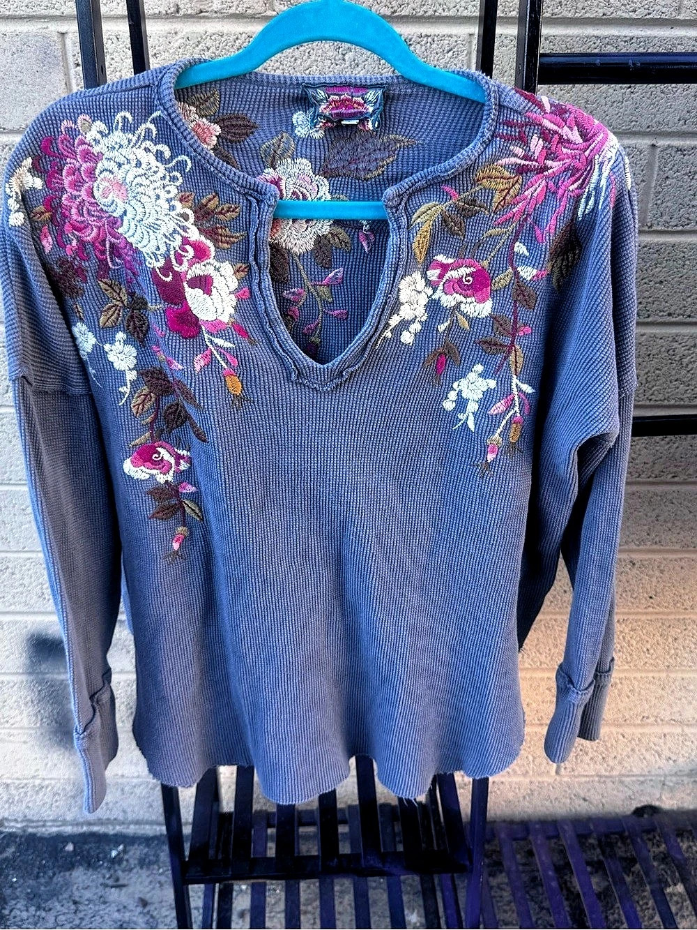 Johnny Was Floral Embroidered Sweater Size Large Blue & Pink